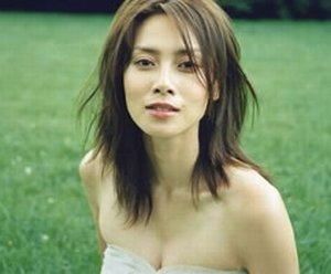 中谷美紀、性同一性障害の難役挑戦　髪15センチカットでベリーショートに