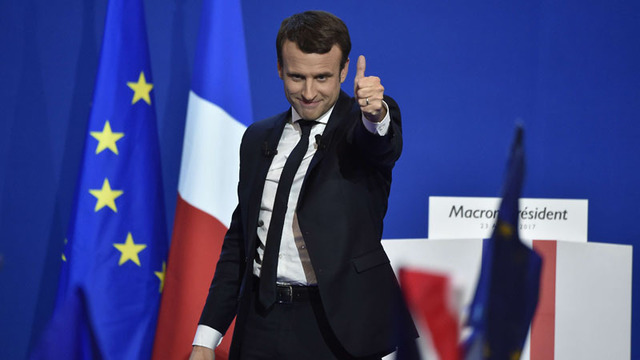 フランス大統領選 史上最年少の39歳マクロン氏勝利 極右政党のルペン氏破る