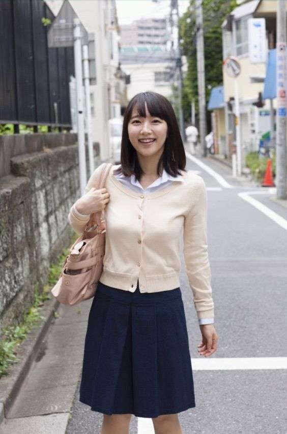 女優さんのオフィスカジュアルが見たい