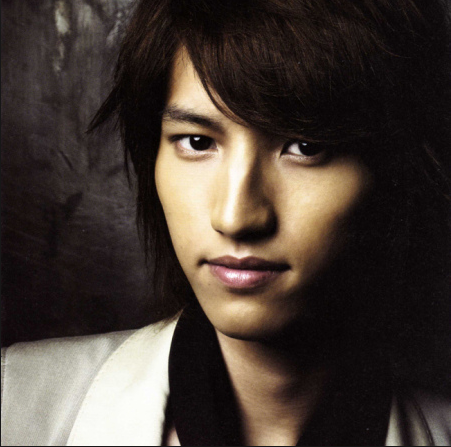 田口淳之介：ガールズアワード初登場で躍動！　キレキレダンスで2曲熱唱