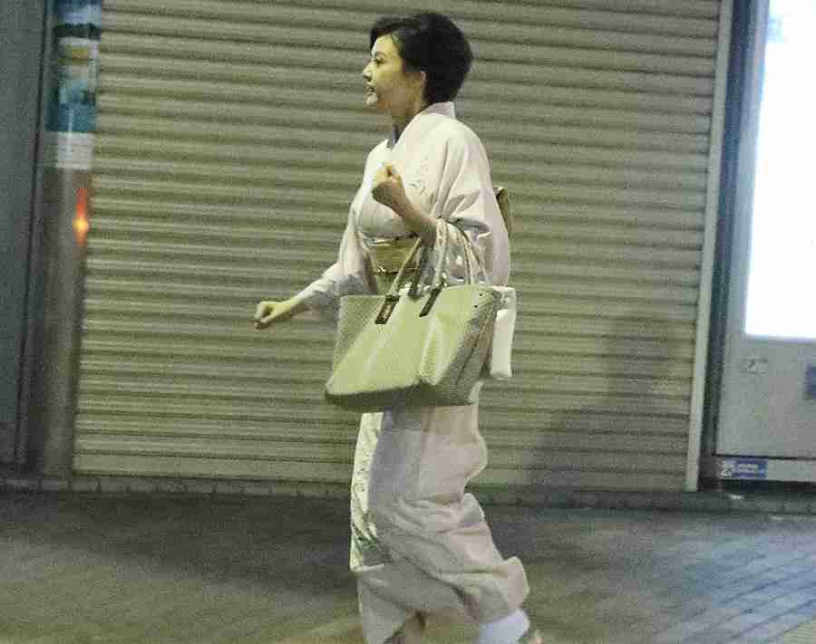 藤原紀香 デビュー1カ月…先輩妻たちが押す「梨園妻失格」の烙印