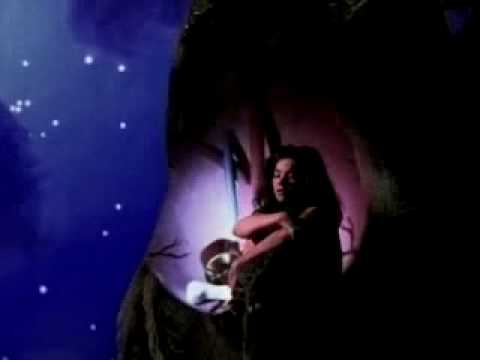 björk - human behaviour - YouTube