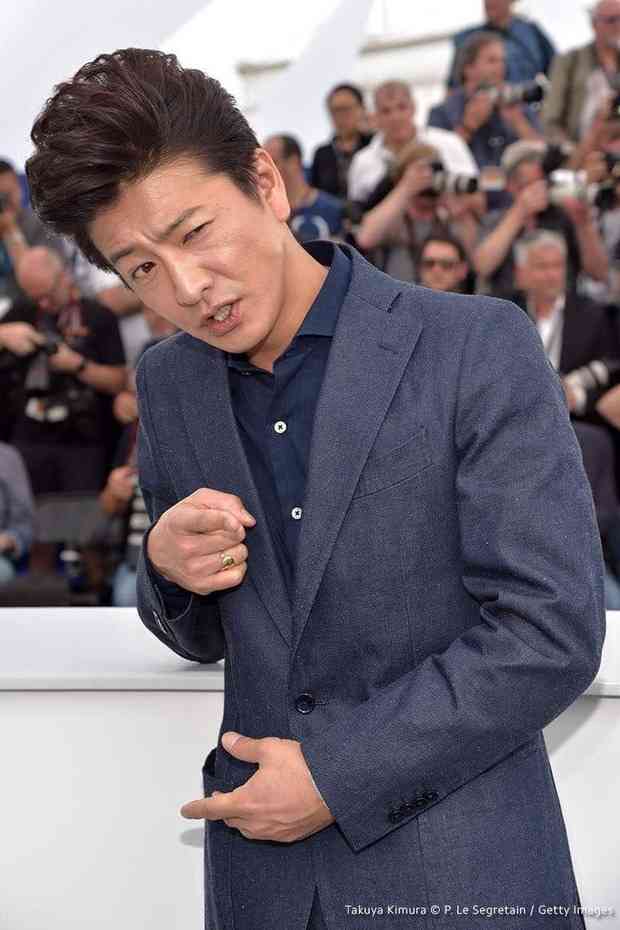 木村拓哉、着物女優をエスコートせず　レッドカーペット階段「ひとり飄々と」