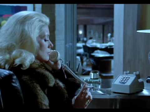 UN FLIC (Dirty Money) - Isabelle Aubert and Michel Colombier - YouTube