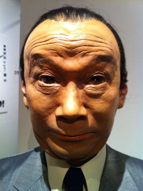 なんでもいいので笑えるもの元気がでるもの教えてください。