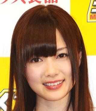 白石麻衣、超絶美脚披露で「猫になりたい！」とファン興奮　殺人スケジュールには心配の声