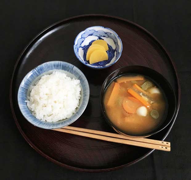 「“盛った”料理＝愛情」は勘違い　「一汁一菜」が支持される理由 (1/3) 〈週刊朝日〉｜AERA dot. (アエラドット) 