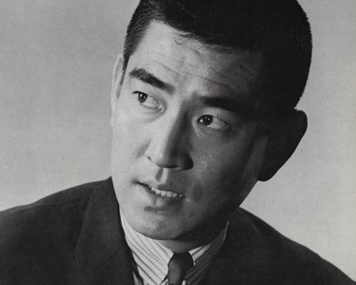 硬派っぽい男性有名人は?