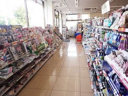 「コンビニではエロ本を売らずにおむつを売って」ツイートに賛否…「子供をダシに気に食わない物を叩きたいだけ」と批判も
