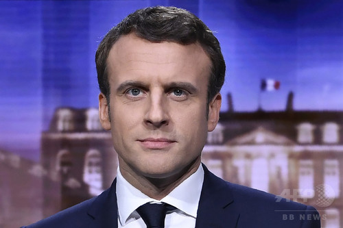 フランス大統領選 史上最年少の39歳マクロン氏勝利 極右政党のルペン氏破る