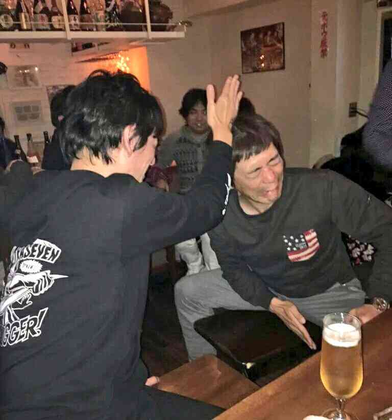 芸人の仲が良さそうな画像