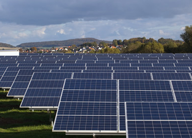 「太陽光パネルで民家包囲」計画もOK？！　発電設備めぐるトラブル相次ぐ　「熱中症」で訴訟にも発展