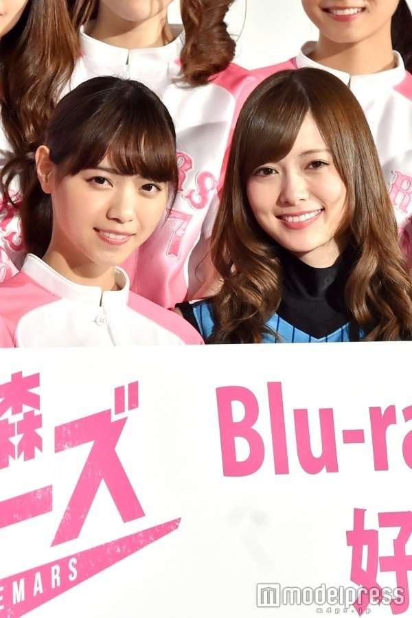 白石麻衣、超絶美脚披露で「猫になりたい！」とファン興奮　殺人スケジュールには心配の声