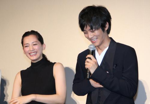 【うっとり注意】イケメン＆美人のツーショット画像を貼っていくトピ
