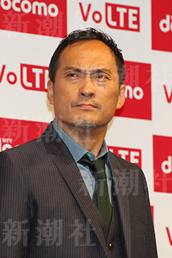 南果歩CMに異変？　渡辺謙は〈つまらん記事に…〉の直筆 （デイリー新潮） - Yahoo!ニュース