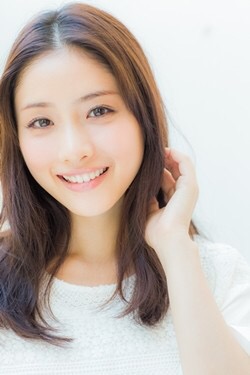 芸能人の優しい微笑みの画像トピ