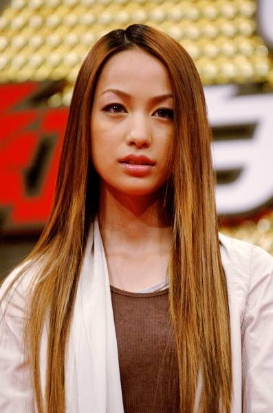 有名人のヘアメイクやファッションにアドバイスしてみる(一方的にかつ上から目線で)