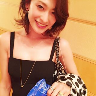 フジ・山崎夕貴アナ、おばたのお兄さんとの交際認める　「すごく好きなんです」