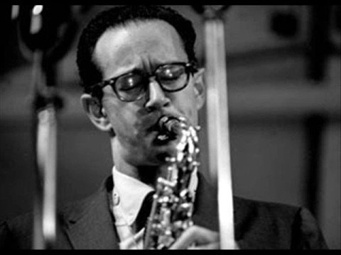 " Autumn Leaves " Chet Baker - Paul Desmond - YouTube