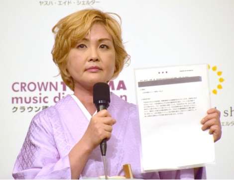 泰葉が会見 前夫・春風亭小朝と和田アキ子を提訴へ 左耳の難聴原因は「小朝の暴力」