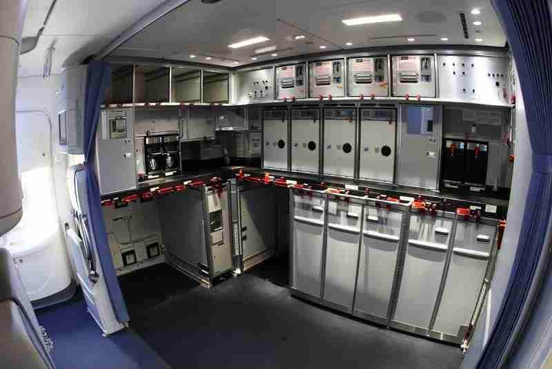 色んな機内食が見たい