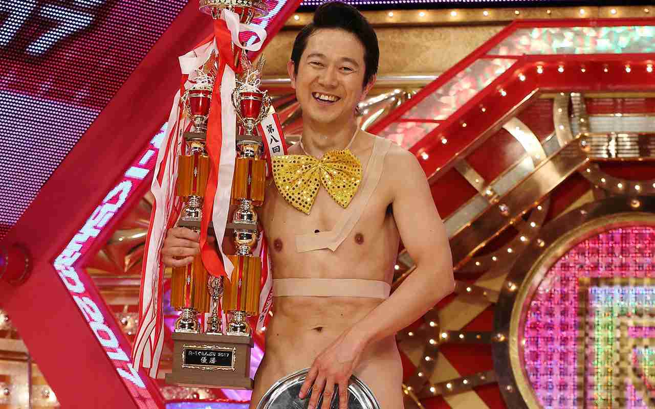 小4女児に“裸芸”強要で男性教諭逮捕　アキラ100％の物まねを命じる | 文春オンライン