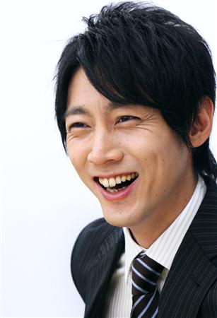 小泉孝太郎、気遣い上手な女性と交際「彼女といると、癒されます」