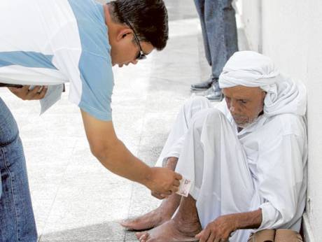 Beggar caught with over Dh270,000 in Dubai | GulfNews.com