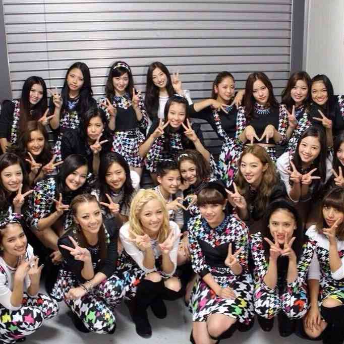 【E-girls】元メンバーがいじめを暴露、不仲や態度など酷評が尽きない - NAVER まとめ