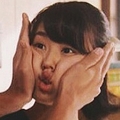 有村架純がInstagramで「顔むぎゅ」披露 「可愛すぎて死にそう」