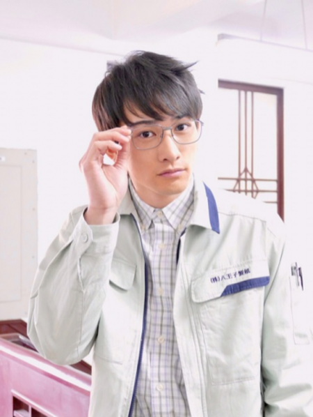 メガネ男子好きな人〜