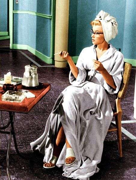 メガネ女子の需要