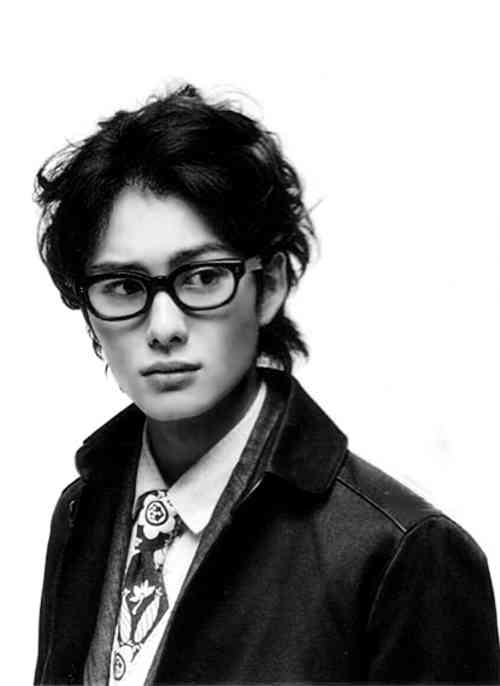 メガネ男子好きな人〜