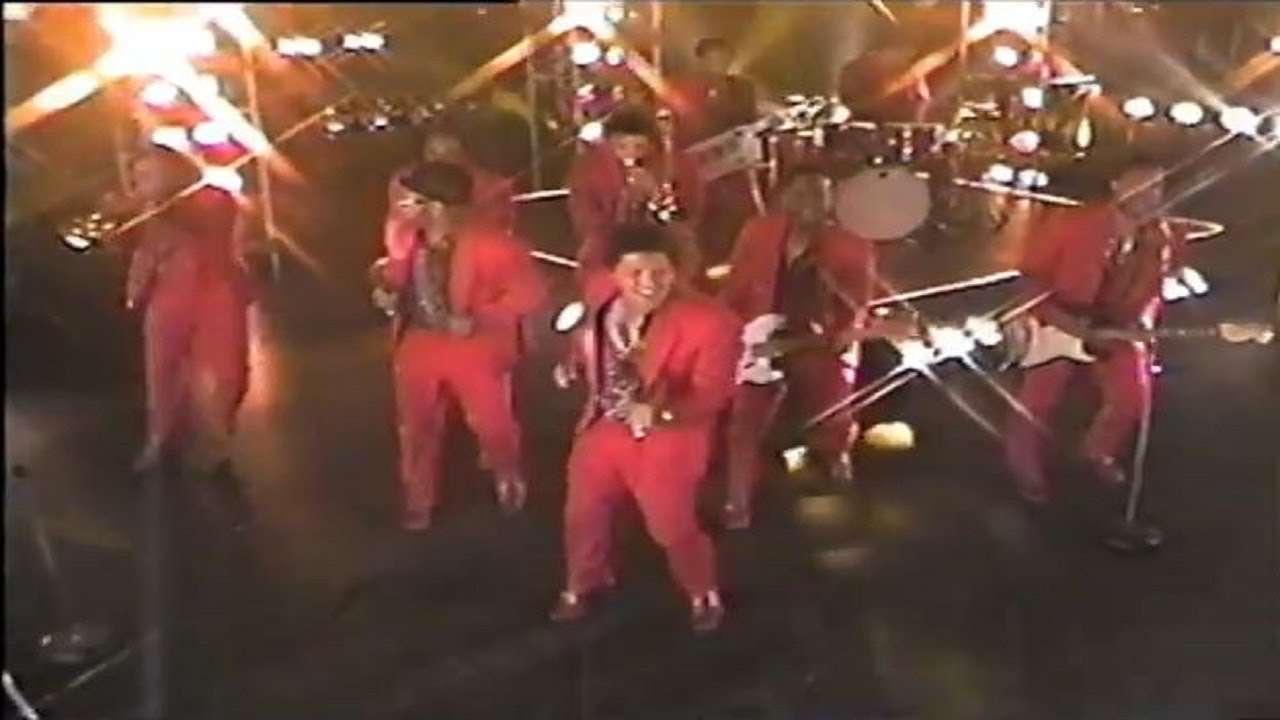 Bruno Mars - Treasure [Official Music Video] - YouTube
