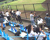 清宮選手を撮影したいマスコミが勝手に相手高校の専用席に浸入か、投稿ツイートに衝撃広がる : 銃とバッジは置いていけ