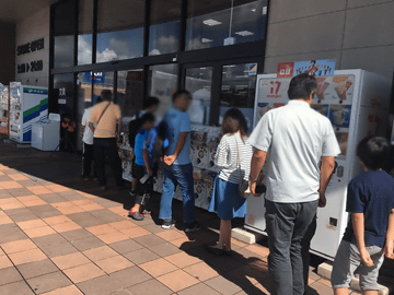 「君の名は。 」TSUTAYA店舗のレンタル枚数が「千と千尋」抜き国内アニメ1位！店の前に行列