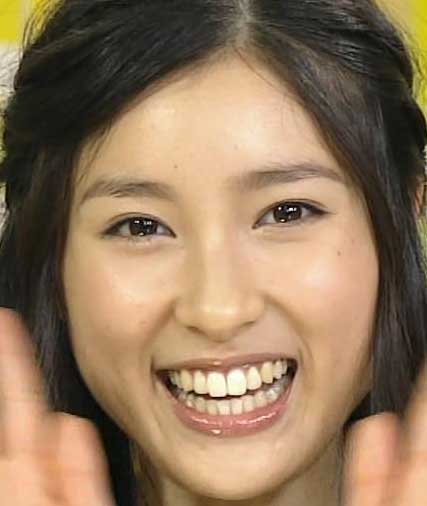 土屋太鳳、初の教師役に挑戦　渾身ダンスでも魅せる