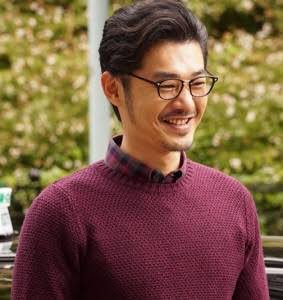 メガネ男子好きな人〜