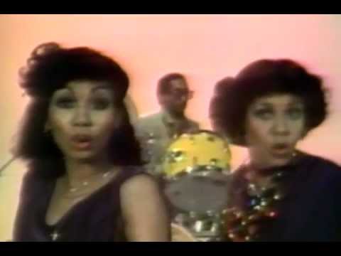 Chic - Le Freak - YouTube