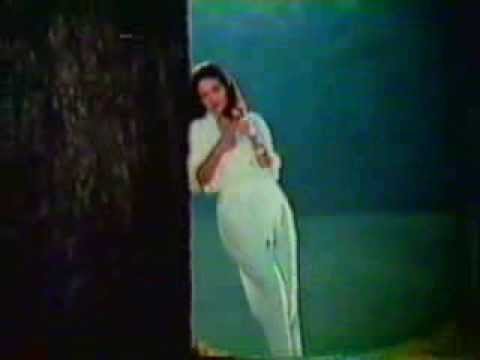 1979年CM カネボウ イフG 君はバラより美しい オリビア・ハッセー - YouTube