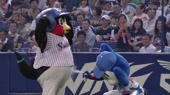 つば九郎 スピッツ草野が鷹党と知り意気消沈…「チェリー」ダンスが話題