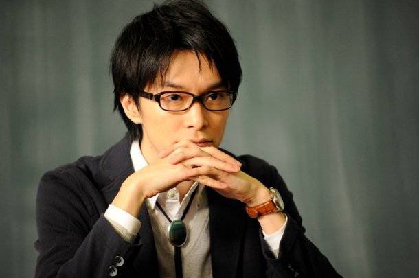 メガネ男子好きな人〜