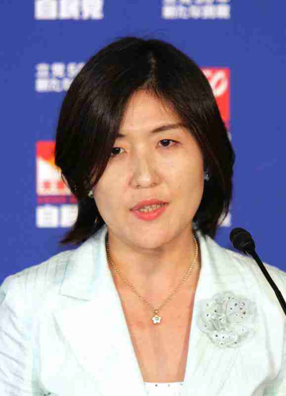 稲田防衛相 辞任の意向固める