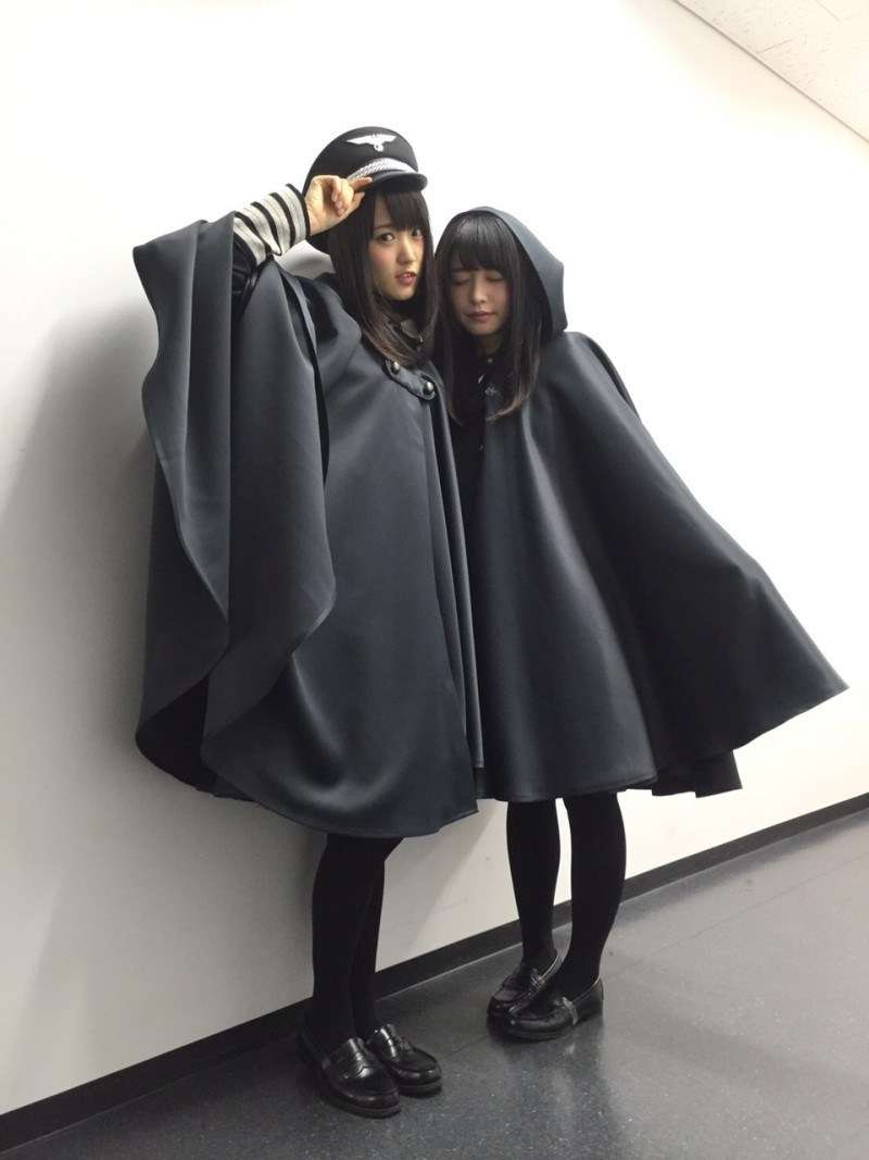 好きな女性アイドルグループの好きな衣装を貼るトピ