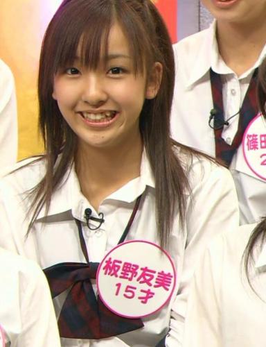 板野友美の写真集、白石麻衣に次ぐスピード重版決定　書店も「今年に入って最大の人気」とコメント