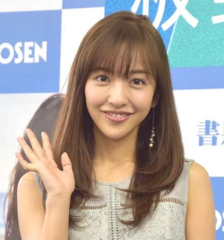 板野友美、集大成の写真集　飾られた美より「持ってる良さ引き出された」 | ORICON NEWS