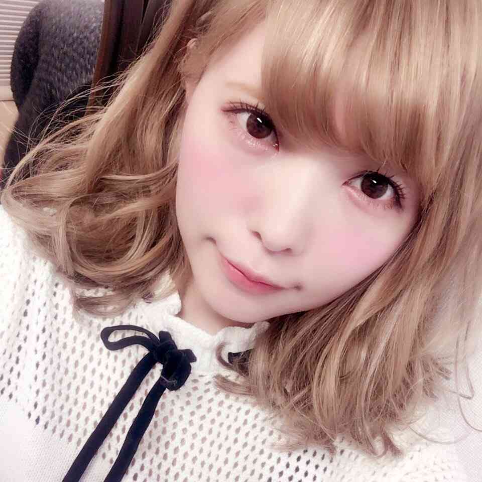 茶髪と黒髪どっちがオシャレだと思いますか？