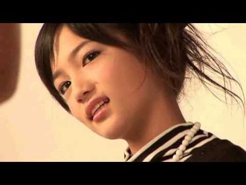 ニコラ初撮影時の川口春奈ちゃん - YouTube