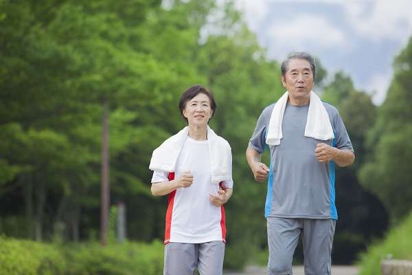 70歳定年、75歳で年金支給開始！？内閣府が高齢者の定義を「65歳→70歳」に引き上げを提案