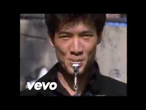 今ではありえない！ジャニーズ史上最もシュールなMV - YouTube